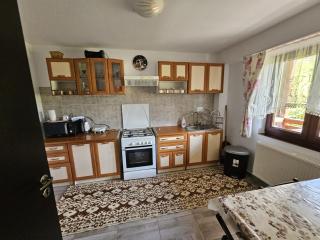 Casa Fuior din Fundu Moldovei - 9