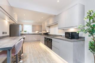 Large & Stylish 6 Bedroom, Long stays, Parking x6 - Earlham - 8