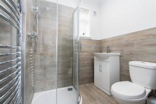 Large & Stylish 6 Bedroom, Long stays, Parking x6 - Earlham - 6