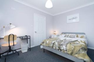 Large & Stylish 6 Bedroom, Long stays, Parking x6 - Earlham - 1