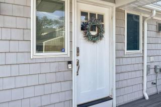 Sunrise Waterfront Retreat - 7