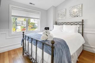 Sunrise Waterfront Retreat - 5