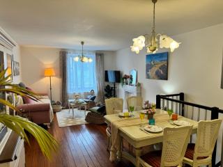 La Marquise duplex 2 chambres avec terrasse privée by BoookingFuté - - 0
