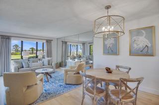 819 Harbour Point 'Steel Magnolia on the Bay' - 7