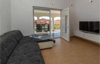 Amazing Home In Rosini With Wifi - Rošini - 3