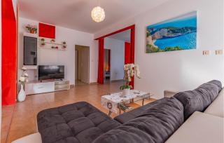 Nice Home In Sisan With Kitchen - Šišan - 4