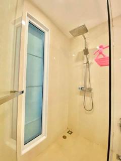 Olympus City Garden 1 Bedroom - 9