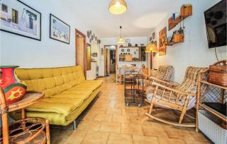 Awesome Home In Torrevieja With Kitchen - Torrevieja - 7