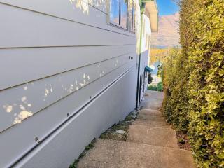 Walk to Town center with Views - 1