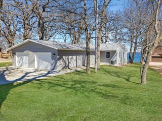 Grassy Knoll Retreat on the Big Spirit Lake - Orleans - 9