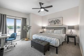 Okoboji Lakeside Retreat in Arnolds Park - Arnolds Park - 3