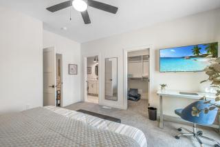 Okoboji Lakeside Retreat in Arnolds Park - Arnolds Park - 2