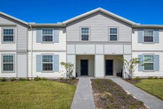 Large Windsor Island Villa with Pool and Arcade - 1