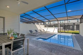 Large Windsor Island Villa with Pool and Arcade - 2