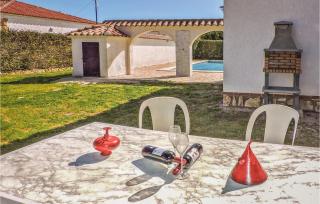 3 Bedroom Gorgeous Home In Miami Platja - Miami Platja - 9
