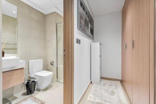 Charming Retreat 2-Bedroom Oasis - 8