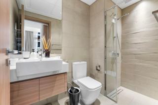 Charming Retreat 2-Bedroom Oasis - 2