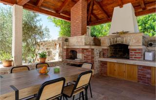 2 Bedroom Lovely Home In Blato - Blato - 3
