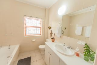 3 Bedroom Stellenbosch Luxury Penthouse with Mountain Views - Stellenbosch - 1
