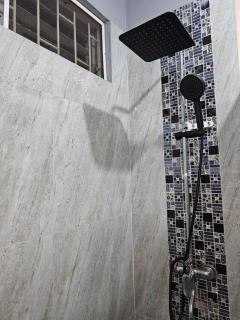 Alexander's Place - Roseau - 3