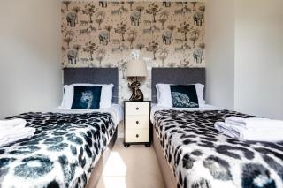Jungle House - Chichester - 5