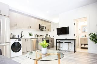 Charming Capitol Hill Home with Stunning Views! - Washington, D.C. - 4