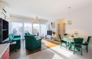 Lovely Home In Podstrana With Jacuzzi - Podstrana - 9