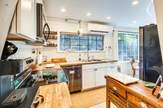 Deck and Grill Cozy Cottage in Talking Rock! - 7