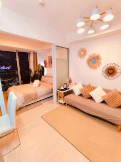 Azure Staycation by Oveecation Suites - Manila - 7
