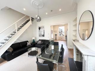 Large 3 Bed 3 Bath Apartment- Central London - London - 0