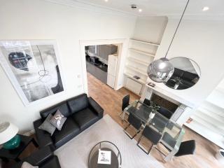 Large 3 Bed 3 Bath Apartment- Central London - 4