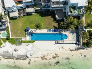 4BR Beachfront Beautiful House w/ Pool - Cancún - 0