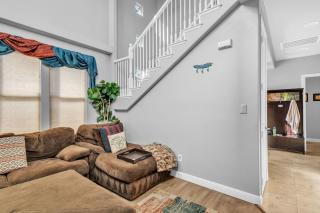 Beautiful Sunsets at 3BR Villa in Reno - 5