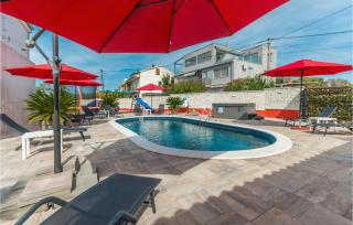 Beautiful Home In Turanj - Turanj (Torrette) - 6