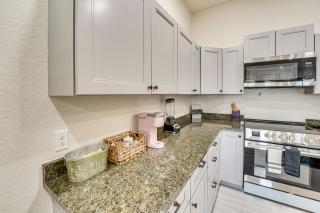 Walk to Guadalupe River Seguin Home with Fire Pit - Seguin - 3
