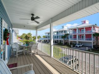 Charming 3BR, Heated Pool, Beach Access, Dog Perks - Fort Myers Beach - 1