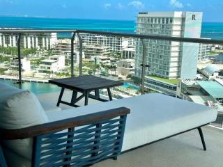 3BR Luxury Oceanfront Apt w/ Pool, Gym & Views! - Cancún - 4