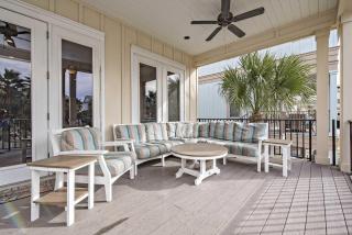 Boonedocks Cottages at Romar - 6