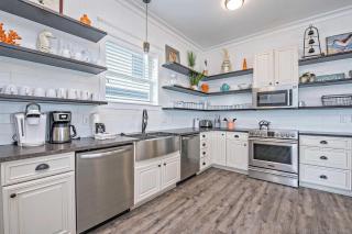 Nice N Breezy 7 bedroom - Gulf Shores - 1