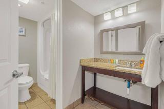 Relaxing Beach Vibes at Our Oceanfront Studio Suite! PG 726 - Myrtle Beach - 5