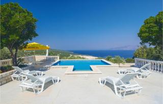 Holiday Home Pucisca 15 - 0