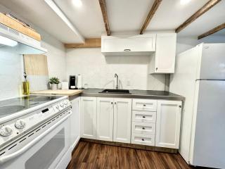 Loft The Montcalm -2 min Falls - Free Parking - 4