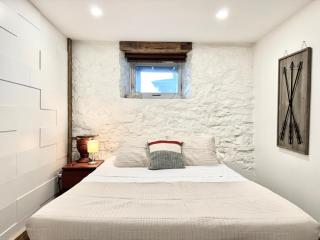 Loft The Montcalm -2 min Falls - Free Parking - 3