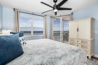 Estero Island 2BR: Gulf Views, Pool, & BBQ Area - Fort Myers Beach - 7