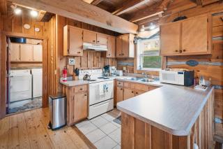 Gorgeous Log Cabin - Wineries, Dan River, Hiking - Meadows of Dan - 4
