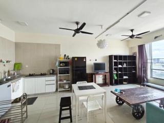 FLEXIS Studio 1, Free 600mbps wifi, One South Serdang, Lakeview, MRT Serdang Raya Utara, APU, UPM, South City Plaza - Seri Kembangan - 3