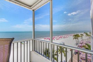 Beachfront Condo w/ Gulf Views, Heated Pool & BBQ - Fort Myers Beach - 1