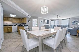 Phoenix V 812 - Orange Beach - 1