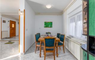 3 Bedroom Beautiful Home In Muntic - Muntić - 6
