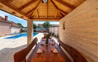 Beautiful Home In Benkovac With Sauna - 9